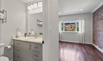 330 S CLINTON St, Baltimore, MD 21224