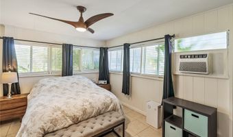 676 Mokapu Rd, Kailua, HI 96734