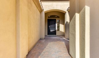 940 W MACAW Dr, Chandler, AZ 85286