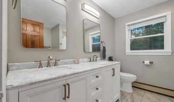 13 Kelso Dr, Bow, NH 03304