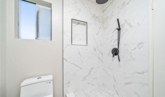 1832 Oak Tree Dr 8, Los Angeles, CA 90041