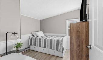 51 Osceola Ave, Narragansett, RI 02882