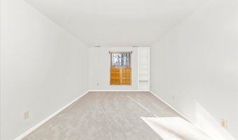 3316 WOODBURN VILLAGE Dr 12, Annandale, VA 22003