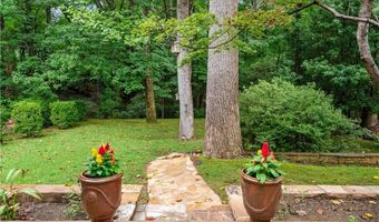2760 Caraway Dr, Tucker, GA 30084