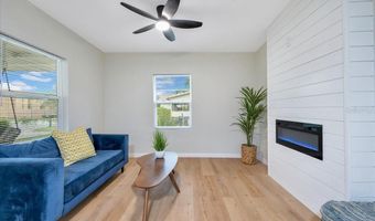 412 OAK St, Auburndale, FL 33823