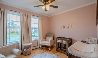 19 Magnolia Hill Rd, Bangor, ME 04401