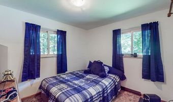 1195 New Milford Rd, Atwater, OH 44201
