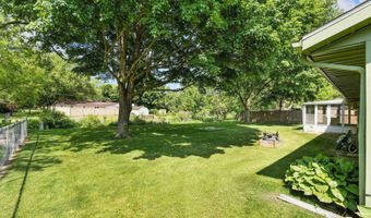 1210 Mcintyre Dr, Auburn, IN 46706