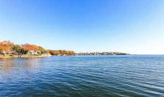 11 Harbour Vlg B, Branford, CT 06405