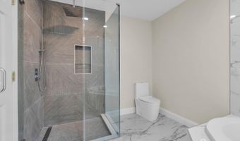 537 S Atlantic Ave, Aberdeen, NJ 07747