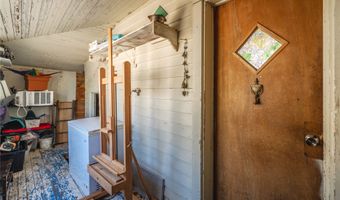 332 2nd Ave S, Belt, MT 59412