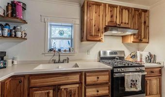 612 Lovers Ln, Aztec, NM 87410
