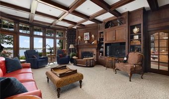 17 Pojac Point Rd, North Kingstown, RI 02852