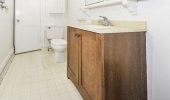 3 Shipman Cir, Ann Arbor, MI 48104