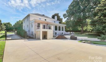 906 Colonial Dr, Albemarle, NC 28001