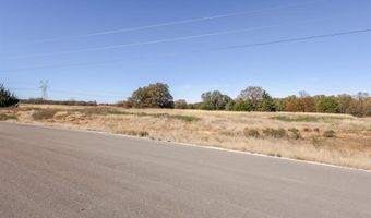 255 Rolling Hills Blvd, Alvord, TX 76225