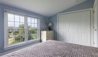 450 E Beach Rd, Charlestown, RI 02813
