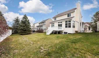 1366 N Bay Dr, Ann Arbor, MI 48103