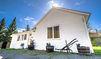 332 2nd Ave S, Belt, MT 59412