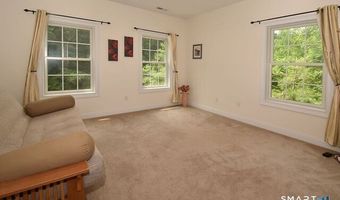 5 Biltmore Ct, Avon, CT 06001