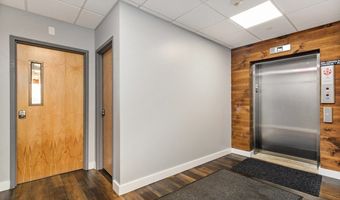 77 Elm St 302, Amesbury, MA 01913