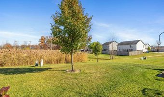 1911 Greyson Dr, Auburn, IN 46706