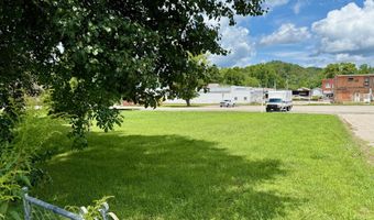 28 LUMBER St, Beattyville, KY 41311