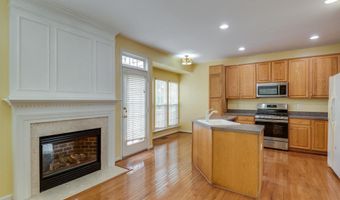 43794 VIRGINIA MANOR Ter, Ashburn, VA 20148
