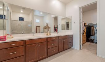 4044 E DAWSON Dr E, Chandler, AZ 85249