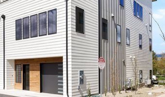 138 Clear Creek Dr, Ashland, OR 97520