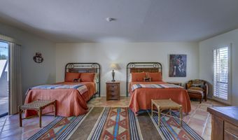1049 N BOULDER Dr, Carefree, AZ 85377