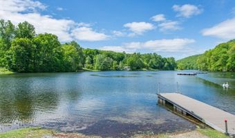 10 W Shore Dr, Alloway, NJ 07462