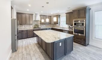 740 N Alamosa Dr, Boiling Springs, SC 29316