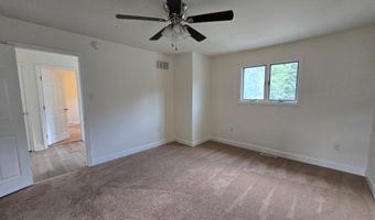 490 W DUCK CREEK Rd, Clayton, DE 19938