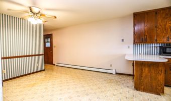 1215 NE 24th Ave, Aberdeen, SD 57401