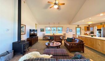 34201 Pacific Reefs Rd, Albion, CA 95410