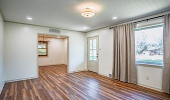 203 James St, Batesville, MS 38606