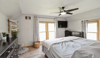 1418 Rapids St, Adel, IA 50003
