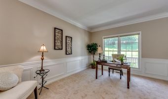 1515 Dietrich Glen Dr, Ballwin, MO 63021