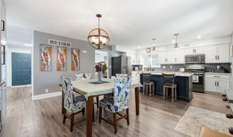 1004 Elm St, Auburn, IN 46706