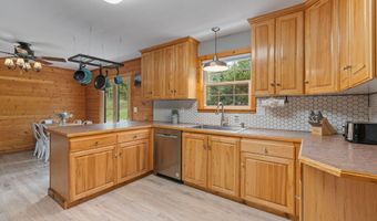 9 PINE St, Alpine, WY 83128