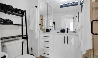 2000 Island Blvd 1108, Aventura, FL 33160