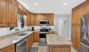 2 PEGASUS Pl, Bear, DE 19701