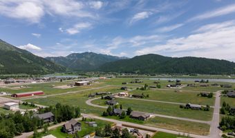 216 COLUMBINE St, Alpine, WY 83128