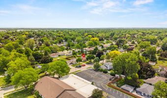 2700 N LILLIAN Ct, Appleton, WI 54911