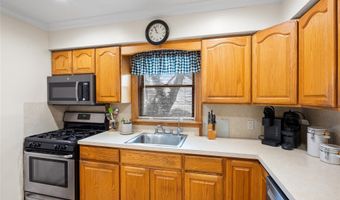 88 Evans Ave, Albertson, NY 11507