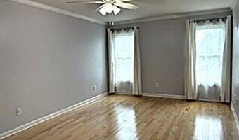 671 Liberty Pointe Dr, Ann Arbor, MI 48103