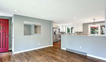 135 Foote St, Barrington, RI 02806