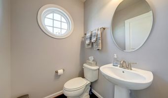 25850 CLAIRMONT MANOR Sq, Aldie, VA 20105