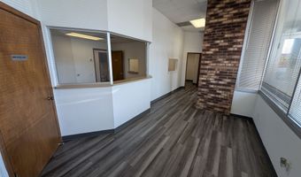 420 S Scatterfield Rd, Anderson, IN 46012